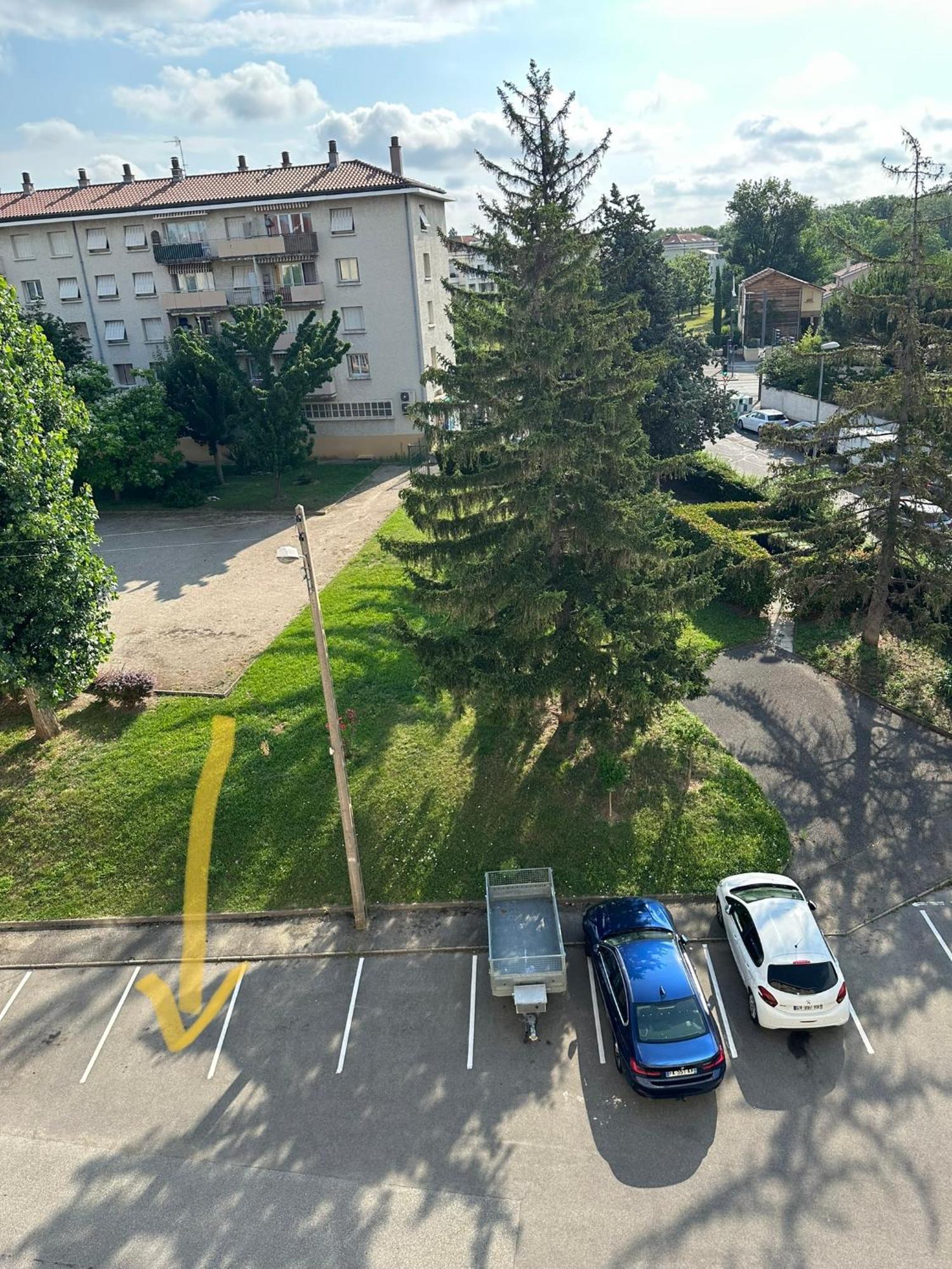 Grand Appartement Bron Centre Proche Eurexpo Et Groupama Exterior photo